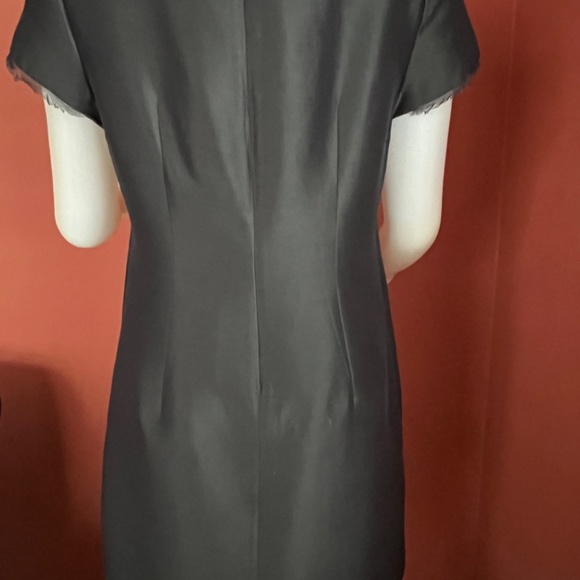 Dress - Picture 3 of 5